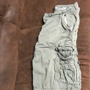 Gently used mens seven souls cargo shorts